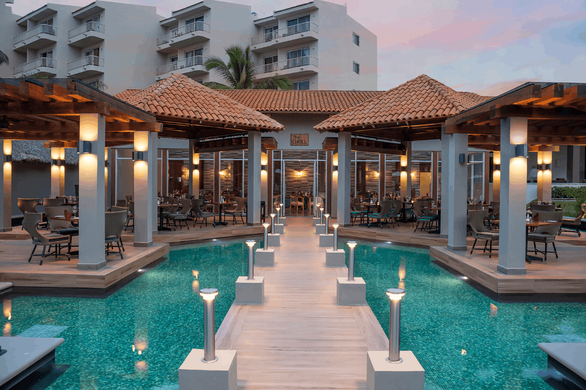 Restaurante The Grill en Krystal Grand Nuevo Vallarta.